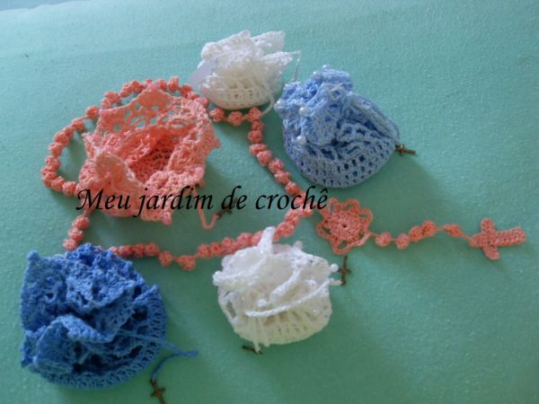 Mini rosário em crochê